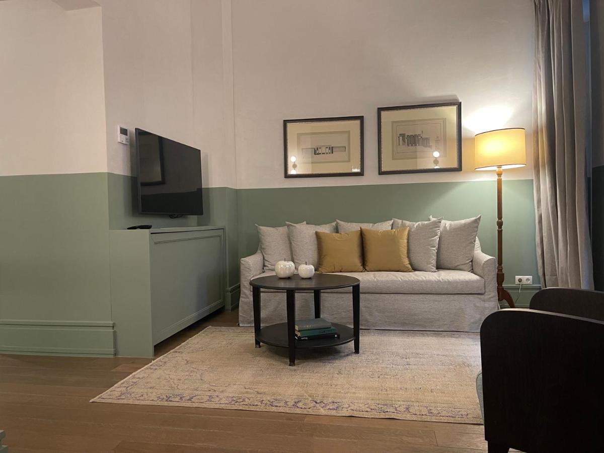 Athinaidos Quarters By K&K Apartment เอเธนส์ ภายนอก รูปภาพ